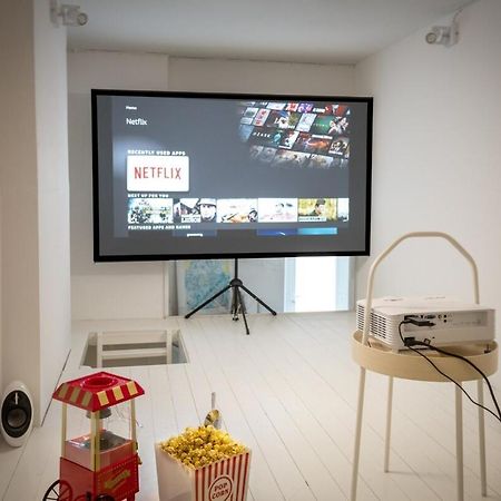 Central Apartment With Home Cinema And Fireplace Berlin Dış mekan fotoğraf